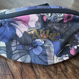 nike floral hip pack